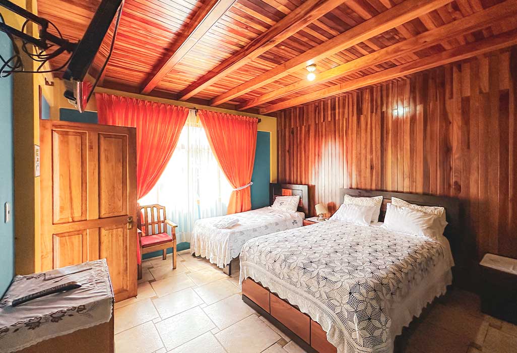 HABITACIÓN DOBLE - 3 PERSONAS